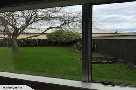 Photo of property in 42 Acacia Street, Kelvin Grove, Palmerston North, 4414