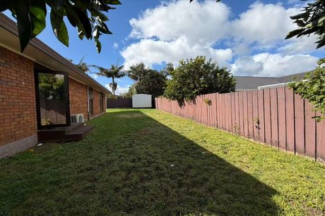 Photo of property in 163 Walter Strevens Drive, Conifer Grove, Takanini, 2112
