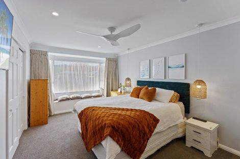 Photo of property in 25 Hillcrest Road, Raumati South, Paraparaumu, 5032