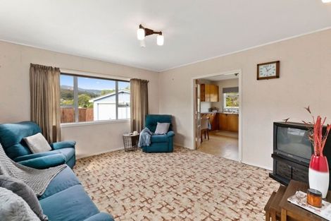 Photo of property in 18 Heath Street, Wainuiomata, Lower Hutt, 5014