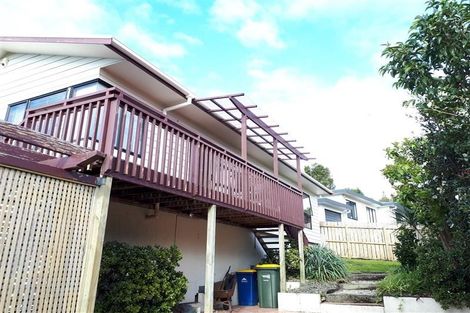 Photo of property in 1a Romulus Place, Totara Vale, Auckland, 0629