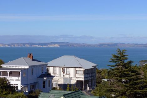 Photo of property in 16 Lighthouse Road, Bluff Hill, Napier, 4110