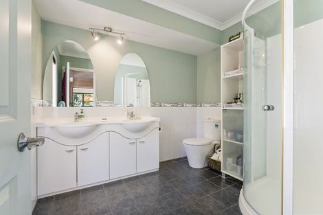 Photo of property in 18 Honeysuckle Lane, Ohauiti, Tauranga, 3112