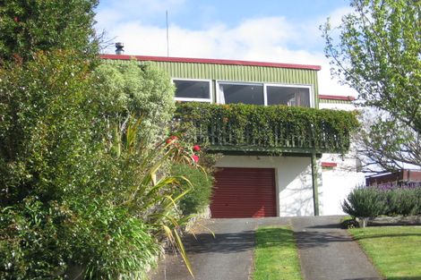 Photo of property in 39 Whaka Street, Maungaturoto, 0520