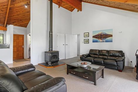 Photo of property in 1304 Glenbrook Road, Glenbrook, Waiuku, 2681