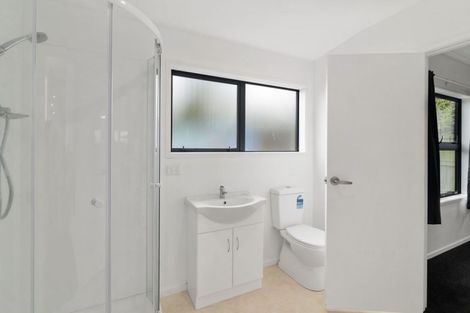 Photo of property in 5 Turner Drive, Western Heights, Rotorua, 3015