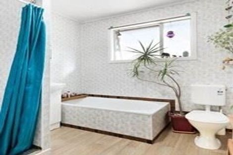 Photo of property in 21a Ribblesdale Road, Henderson, Auckland, 0612