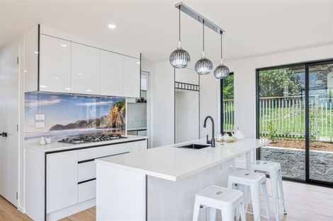 Photo of property in 5 Shibata Rise, Ranui, Auckland, 0612