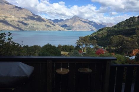 Photo of property in 7 Mckerrow Place, Sunshine Bay, Queenstown, 9300