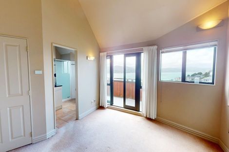 Photo of property in 14 Palliser Road, Roseneath, Wellington, 6011