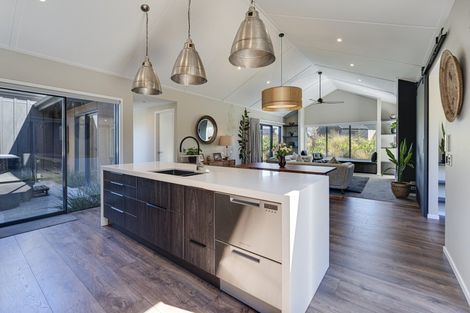 Photo of property in 11 Jacks Point Rise, Jacks Point, Queenstown, 9371