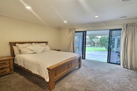 Photo of property in 9 Bassett Place, Taradale, Napier, 4112