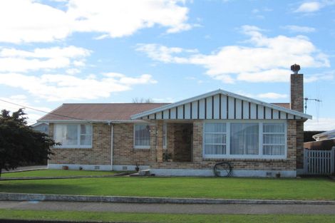 Photo of property in 21 Meadowvale Drive, Levin, 5510