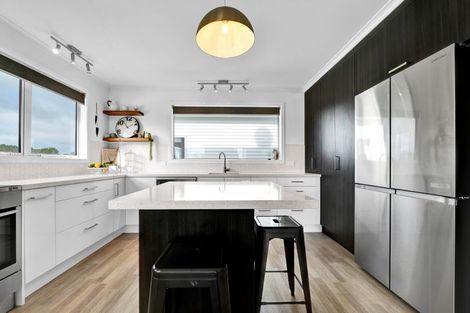 Photo of property in 71 Hursthouse Road, Tarurutangi, New Plymouth, 4372