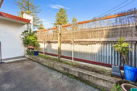 Photo of property in 477 Marine Parade, Napier South, Napier, 4110