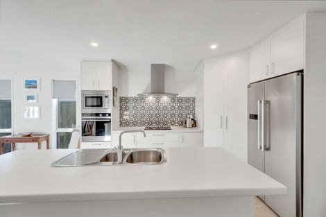 Photo of property in 6 Crossley Avenue, Woodend, 7610