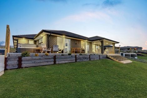 Photo of property in 11 Crickett Lane, Pokeno, 2471