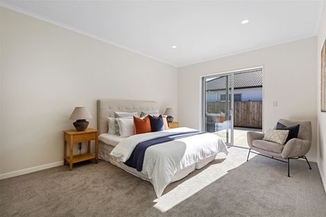 Photo of property in 20 Gilbransen Road, Kumeu, 0810