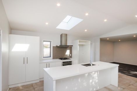 Photo of property in 5a Woodstock Place, Hokowhitu, Palmerston North, 4410