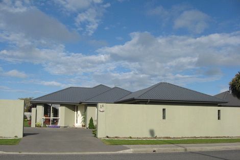 Photo of property in 16 Enverton Drive, Rangiora, 7400