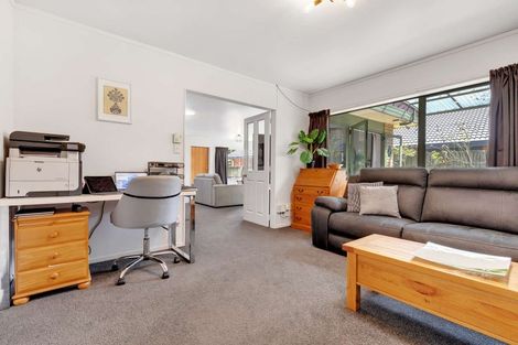 Photo of property in 58a Aquarius Drive, Kawaha Point, Rotorua, 3010