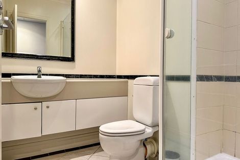 Photo of property in 6 Lancelot Road, Orewa, 0931