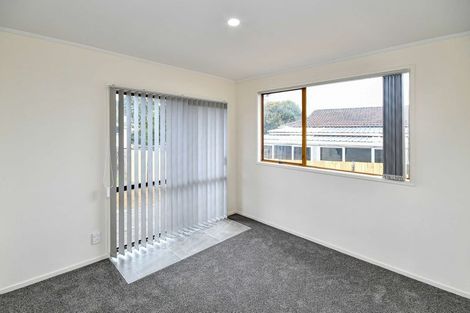 Photo of property in 4 Montego Place, Weymouth, Auckland, 2103