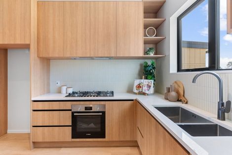 Photo of property in 42 Taukahiwi Road, Pukekohe, 2120