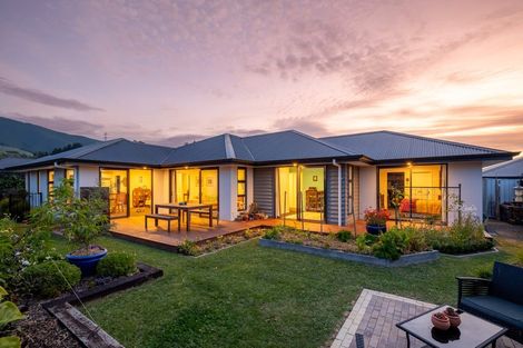 Photo of property in 9 Piwakawaka Drive, Stoke, Nelson, 7011