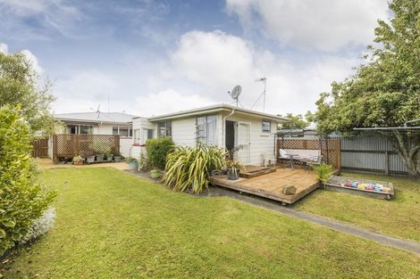 Photo of property in 32 Thomson Street, West End, Palmerston North, 4412