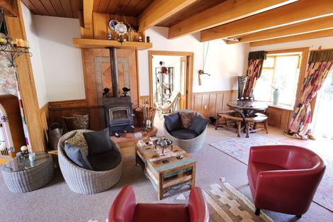 Photo of property in 327 Wanganui Flat Road, Harihari, 7884