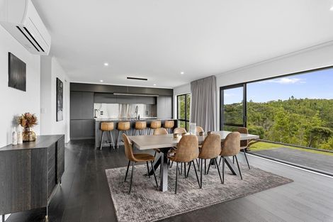 Photo of property in 229 Hillcrest Road, Wainui, 0931