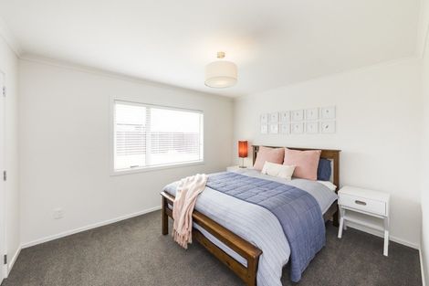 Photo of property in 21 Wescombe Grove, Feilding, 4702