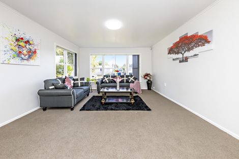 Photo of property in 62 Friedlanders Road, Manurewa, Auckland, 2102