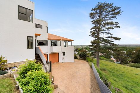 Photo of property in 89a Churchill Drive, Taradale, Napier, 4112