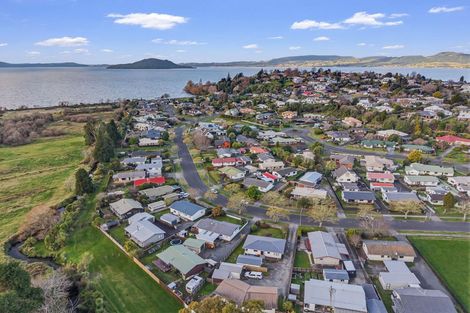 Photo of property in 47a Aquarius Drive, Kawaha Point, Rotorua, 3010