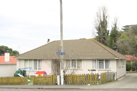 Photo of property in 22 Chaucer Road South, Hospital Hill, Napier, 4110