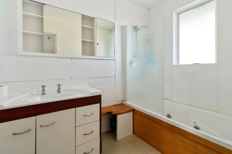 Photo of property in 4 Kahu Street, Utuhina, Rotorua, 3015