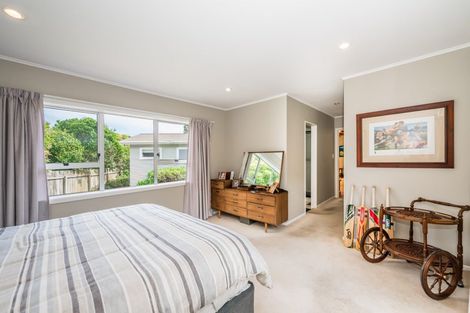 Photo of property in 5 Winara Avenue, Waikanae, 5036