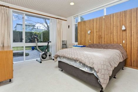 Photo of property in 10 Taharoto Road, Takapuna, Auckland, 0622