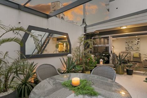 Photo of property in Wall Street On Lambton, 6/326 Lambton Quay, Wellington Central, Wellington, 6011