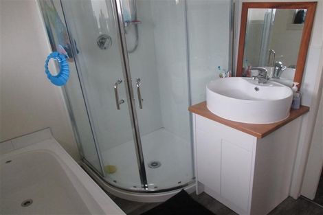 Photo of property in 16 Dunarnan Street, Avonside, Christchurch, 8061