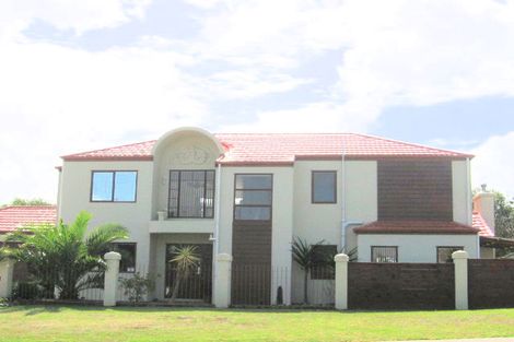 Photo of property in 15 Spencer Road, Oteha, Auckland, 0632