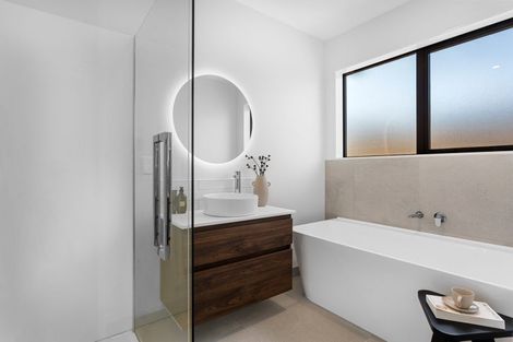 Photo of property in 4 Longfields Road, Brightwater, 7022