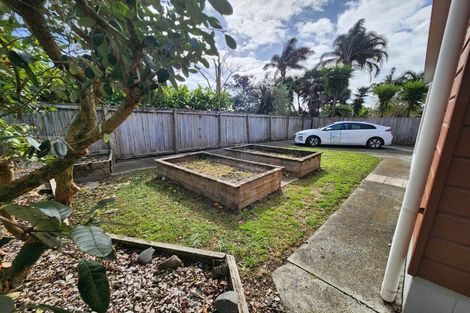 Photo of property in 39a Sturges Road, Henderson, Auckland, 0612