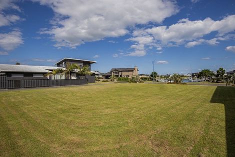 Photo of property in 12 Mariners Haven, One Tree Point, 0118