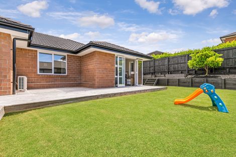 Photo of property in 39 Sunningdale Street, Wattle Downs, Auckland, 2103