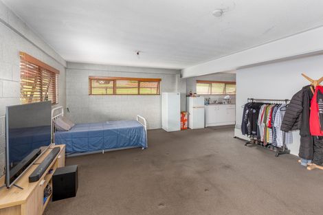 Photo of property in 170 Bombay Road, Bombay, 2675