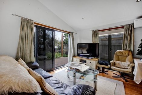 Photo of property in 40b Fitzroy Road, Fitzroy, New Plymouth, 4312