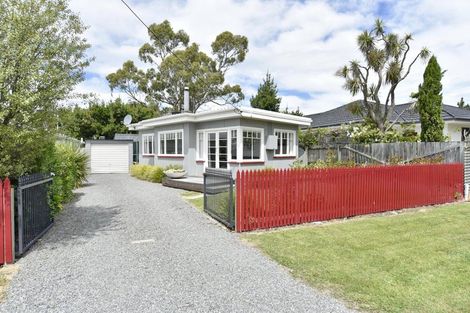 Photo of property in 17 Penfold Square, Leithfield, 7481